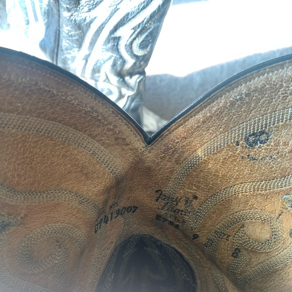 TONY LAMA WESTERN COWBOY BOOTS - Picture 6 of 8